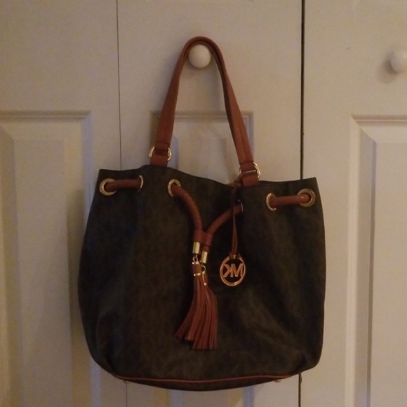 Michael Kors handbag - Picture 1 of 1